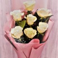Монобукет из 7 роз (Эквадор) в авторском стиле - фото №2
